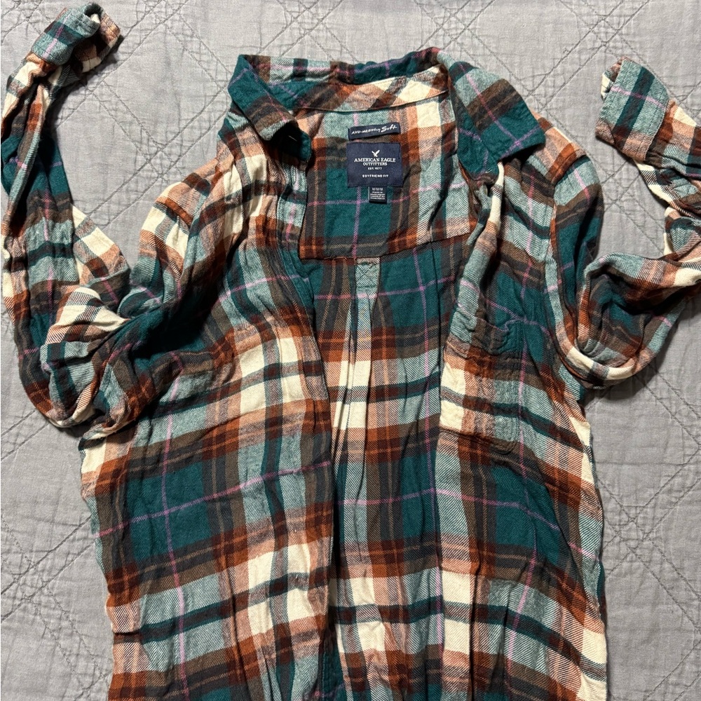 American Eagle Outfitters Multicolor Plaid Shirt